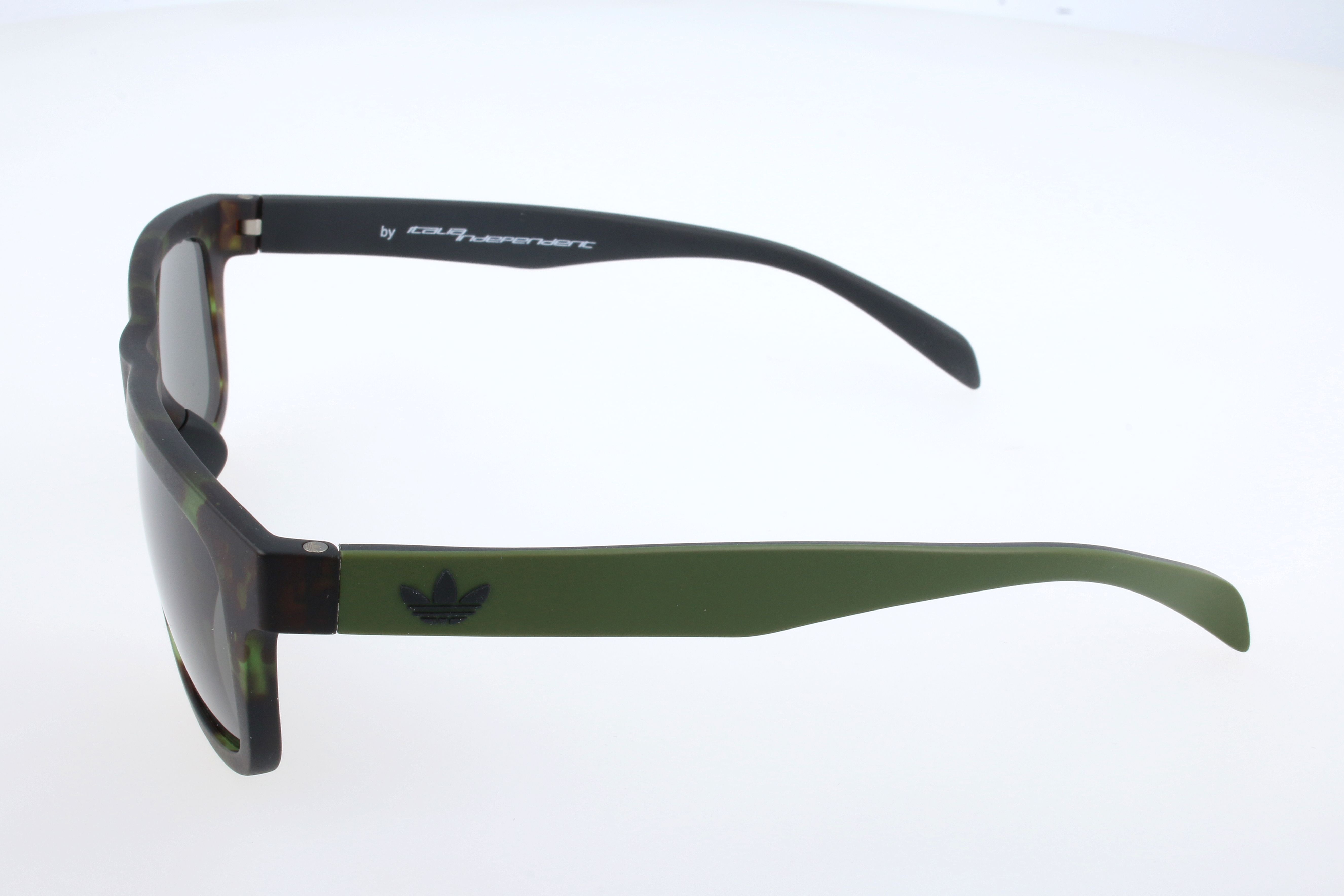 MAN SUNGLASSES ADIDAS  AOR005-140030 (Lens/Bridge/Temple) 54/21/140 mm)