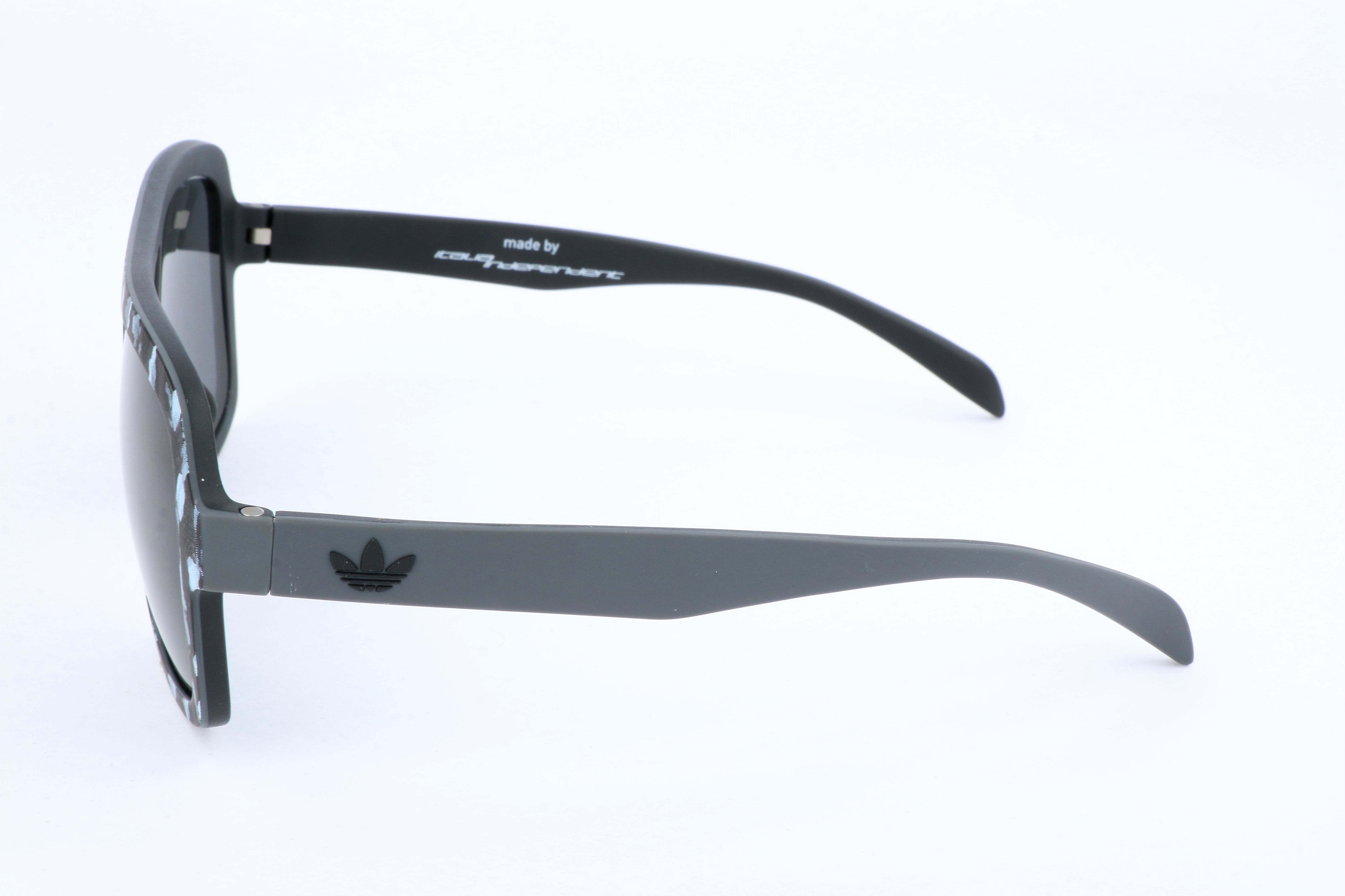 MAN SUNGLASSES ADIDAS  AOR011-TFL009 (Lens/Bridge/Temple) 54/19/140 mm)